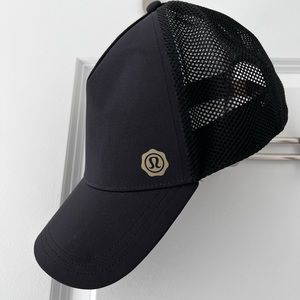 Limited Edition Lululemon SeaWheeze Baller Hat (black)